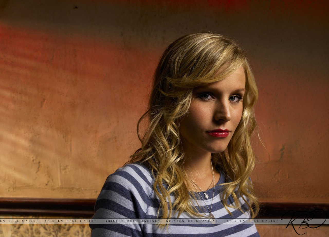 Kristen Bell leaked wallpapers