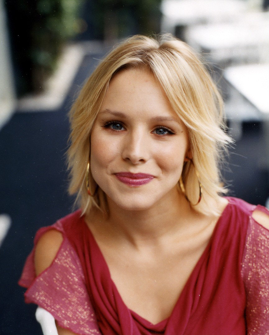 Kristen Bell leaked wallpapers