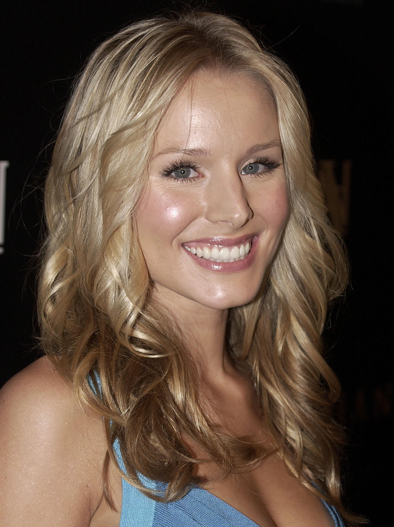 Kristen Bell leaked wallpapers