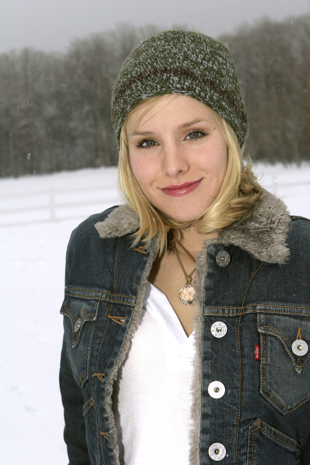 Kristen Bell leaked wallpapers