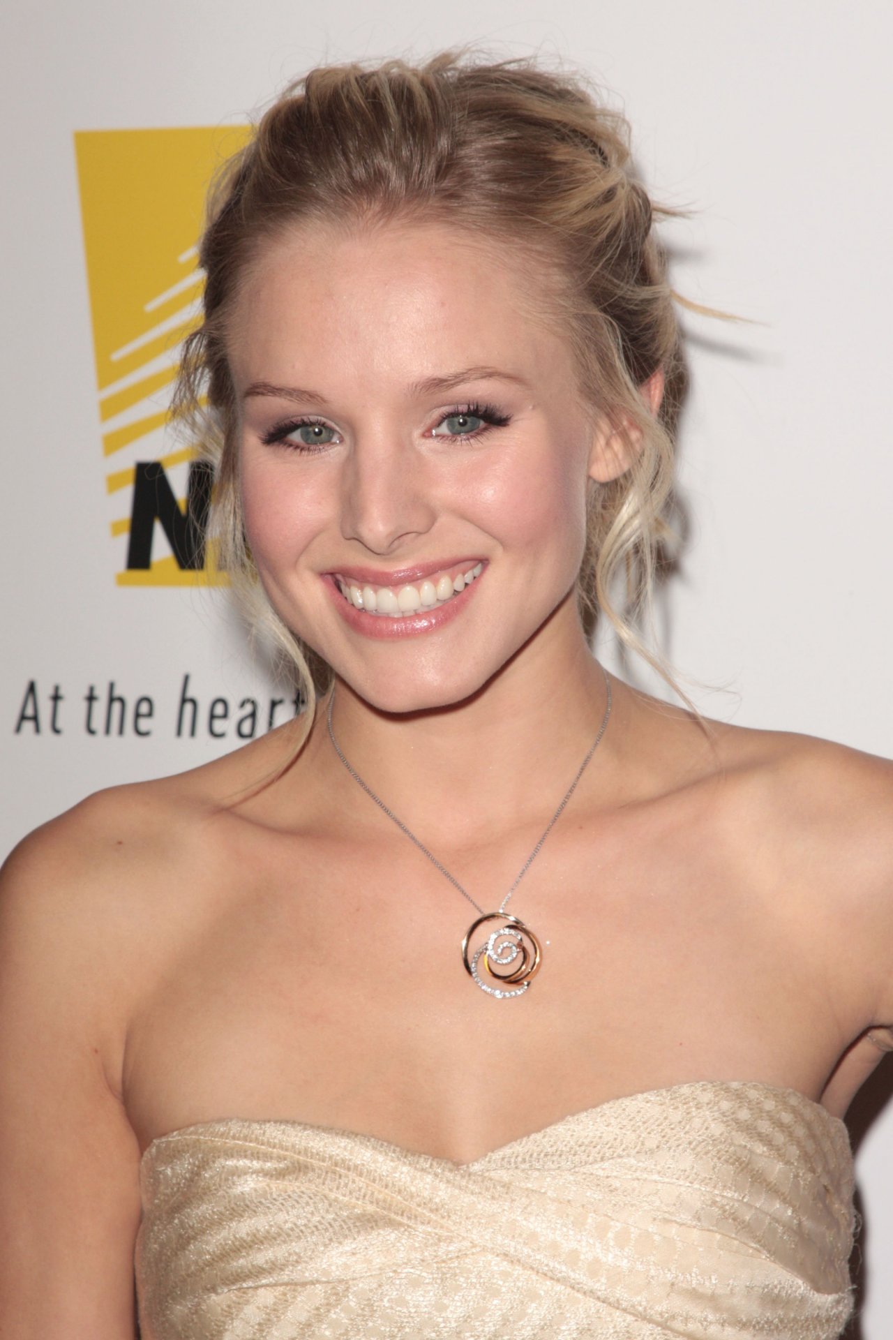 Kristen Bell leaked wallpapers