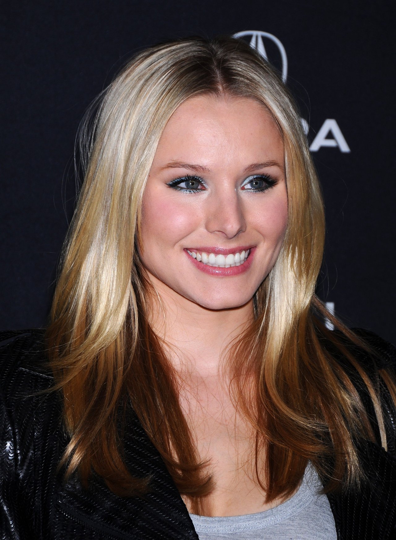 Kristen Bell leaked wallpapers