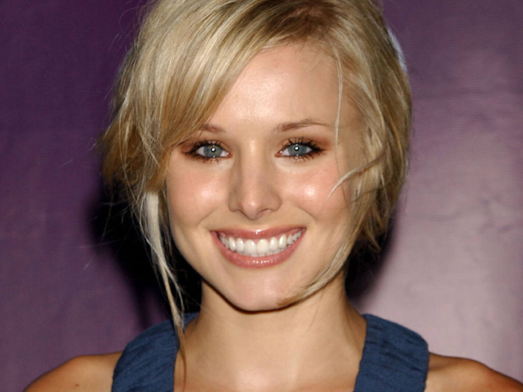 Kristen Bell leaked wallpapers