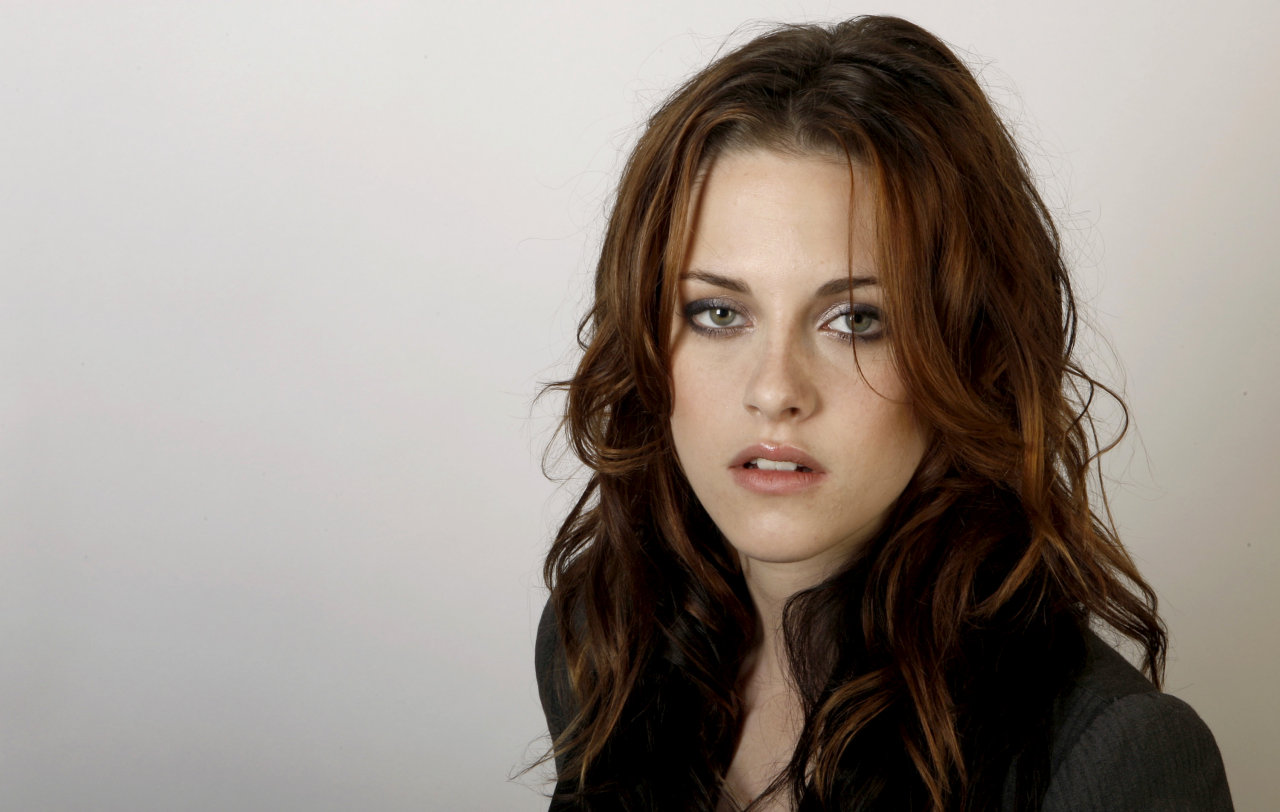 Kristen Stewart leaked wallpapers