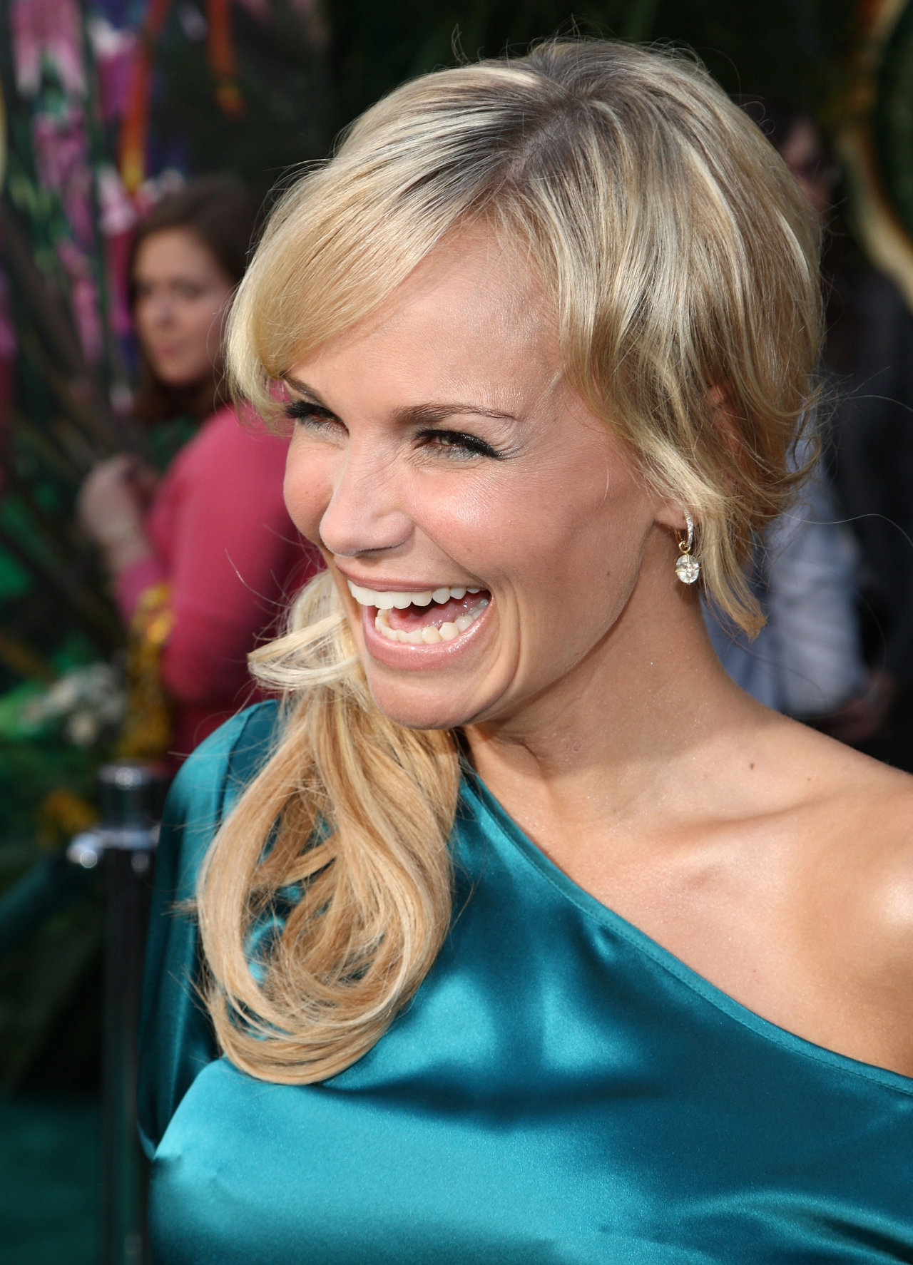 Kristin Chenoweth leaked wallpapers