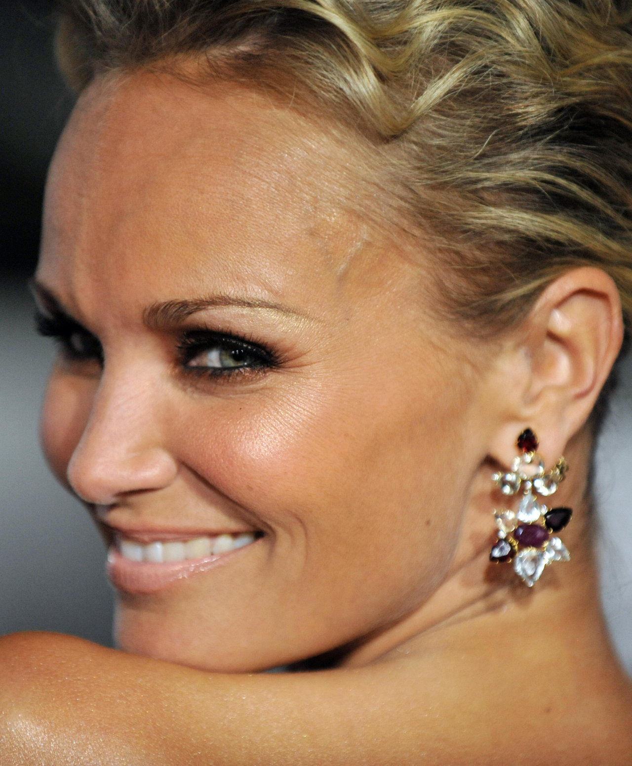 Kristin Chenoweth leaked wallpapers