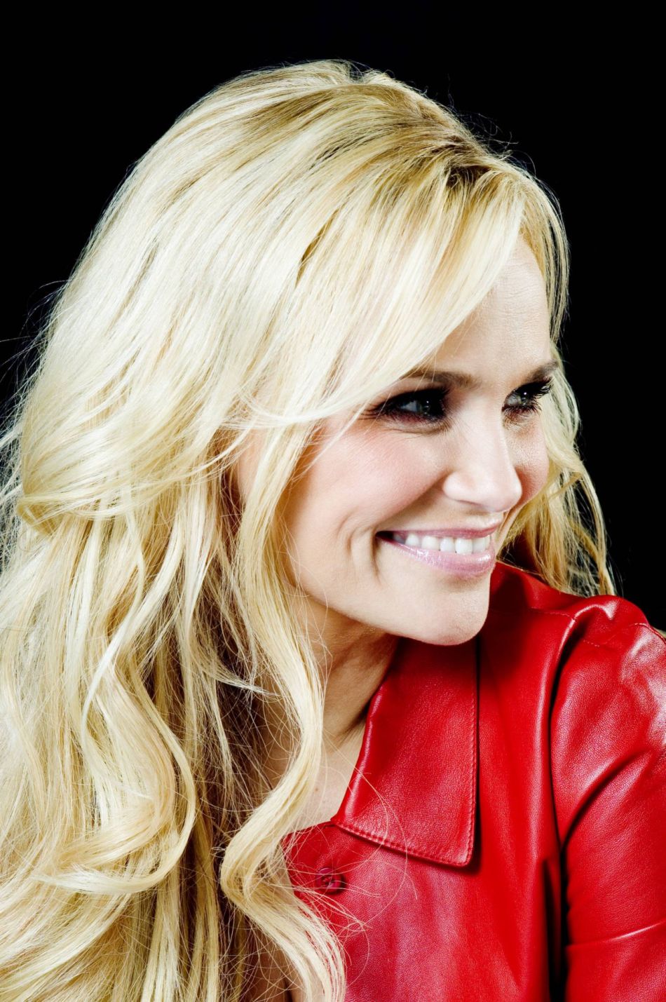 Kristin Chenoweth leaked wallpapers