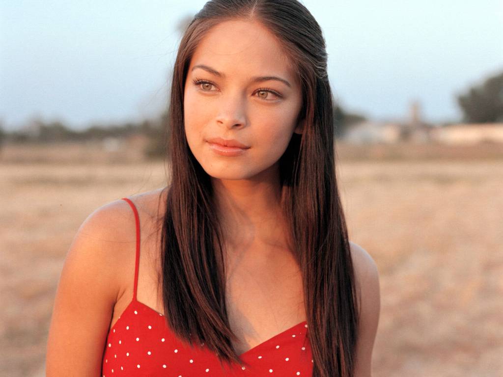 Kristin Kreuk leaked wallpapers