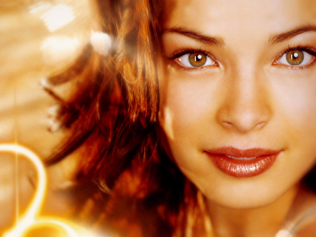 Kristin Kreuk leaked wallpapers