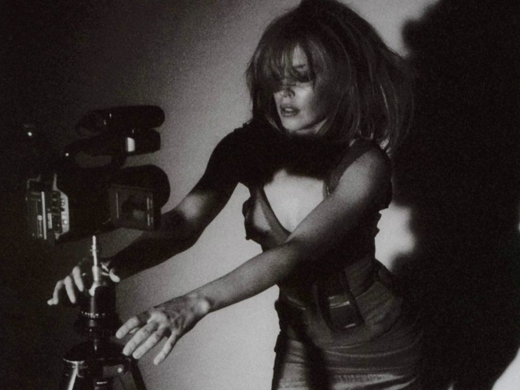 Kylie leaked wallpapers