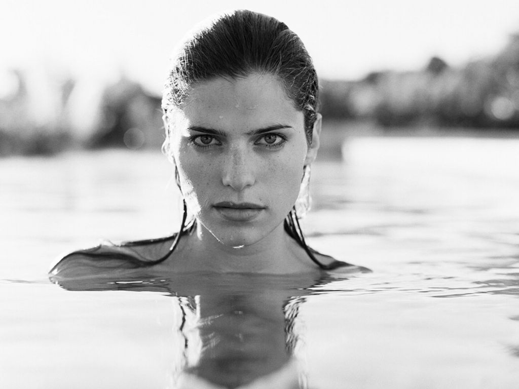 Lake Bell leaked wallpapers