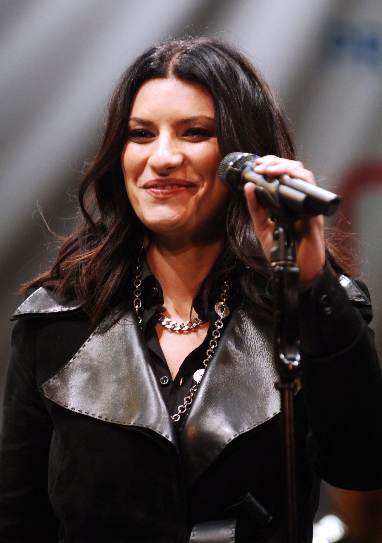 Laura Pausini leaked wallpapers