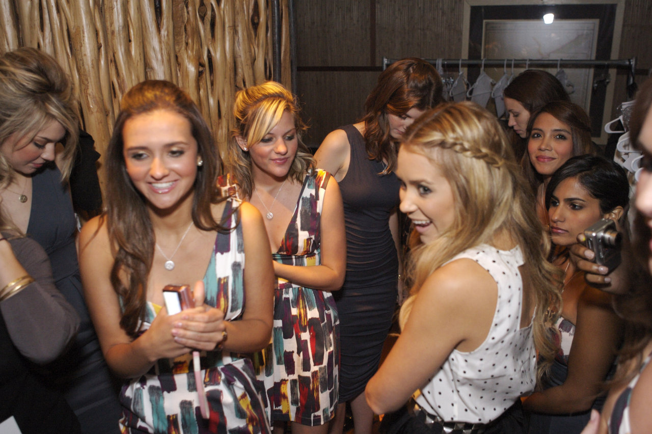 Lauren Conrad leaked wallpapers