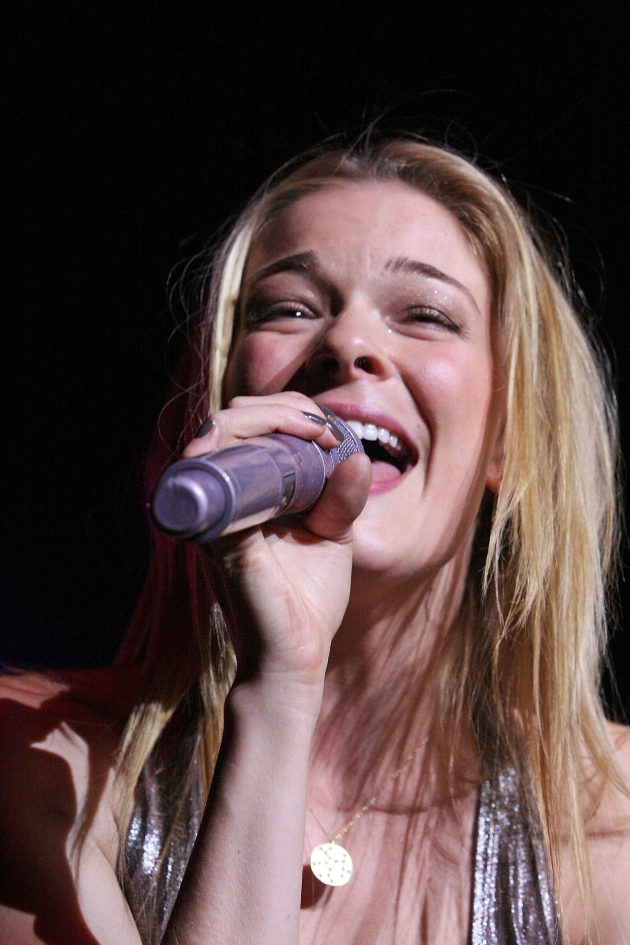 LeAnn Rimes leaked wallpapers