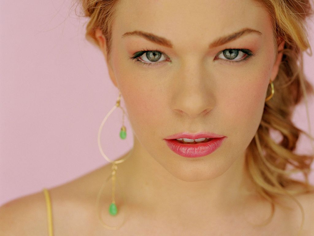 LeAnn Rimes leaked wallpapers