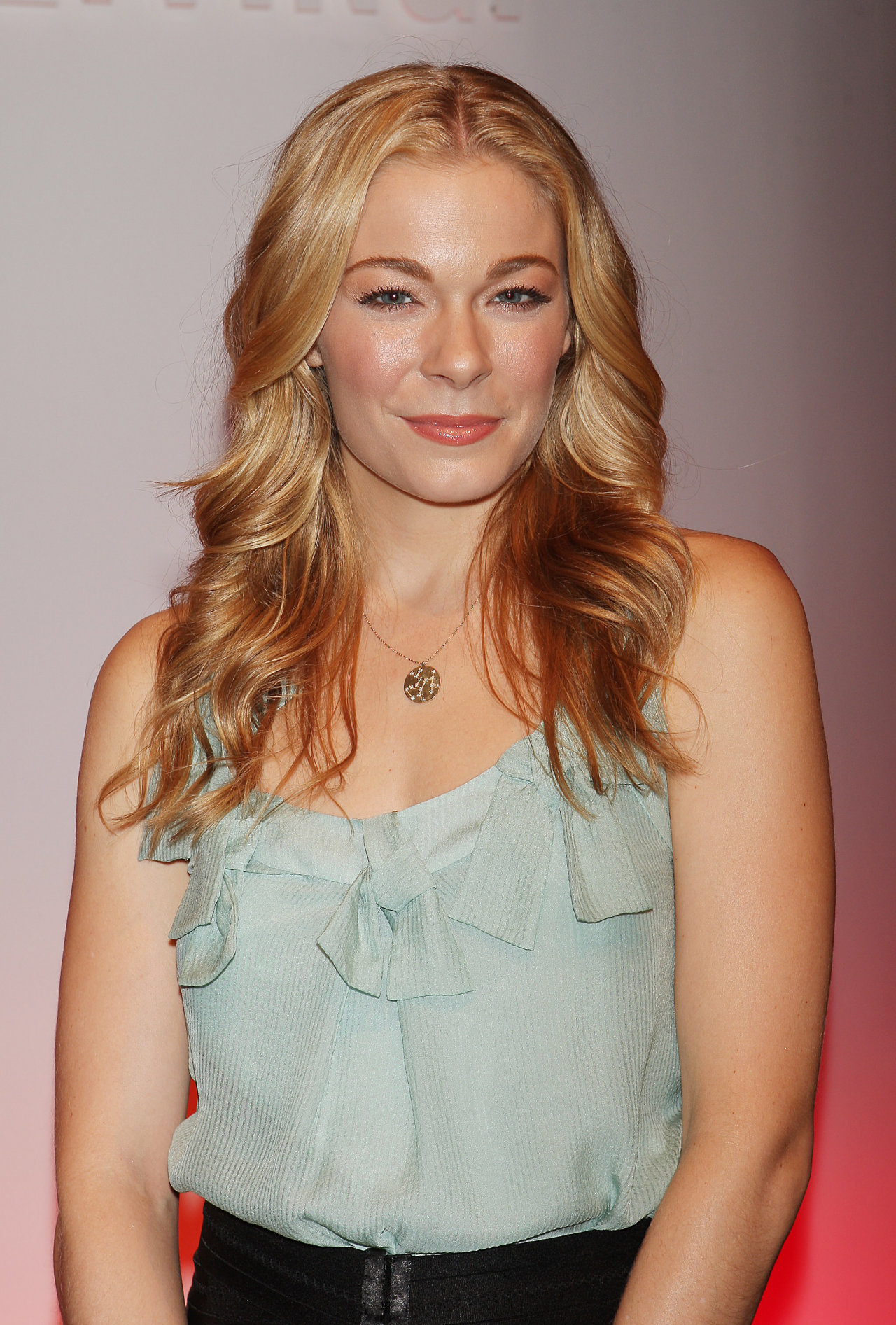 LeAnn Rimes leaked wallpapers