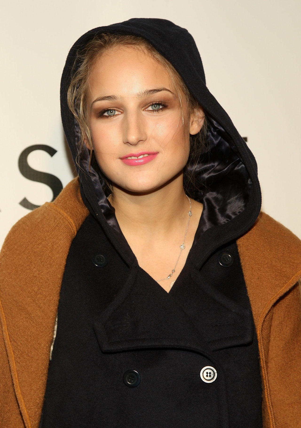 Leelee Sobieski leaked wallpapers