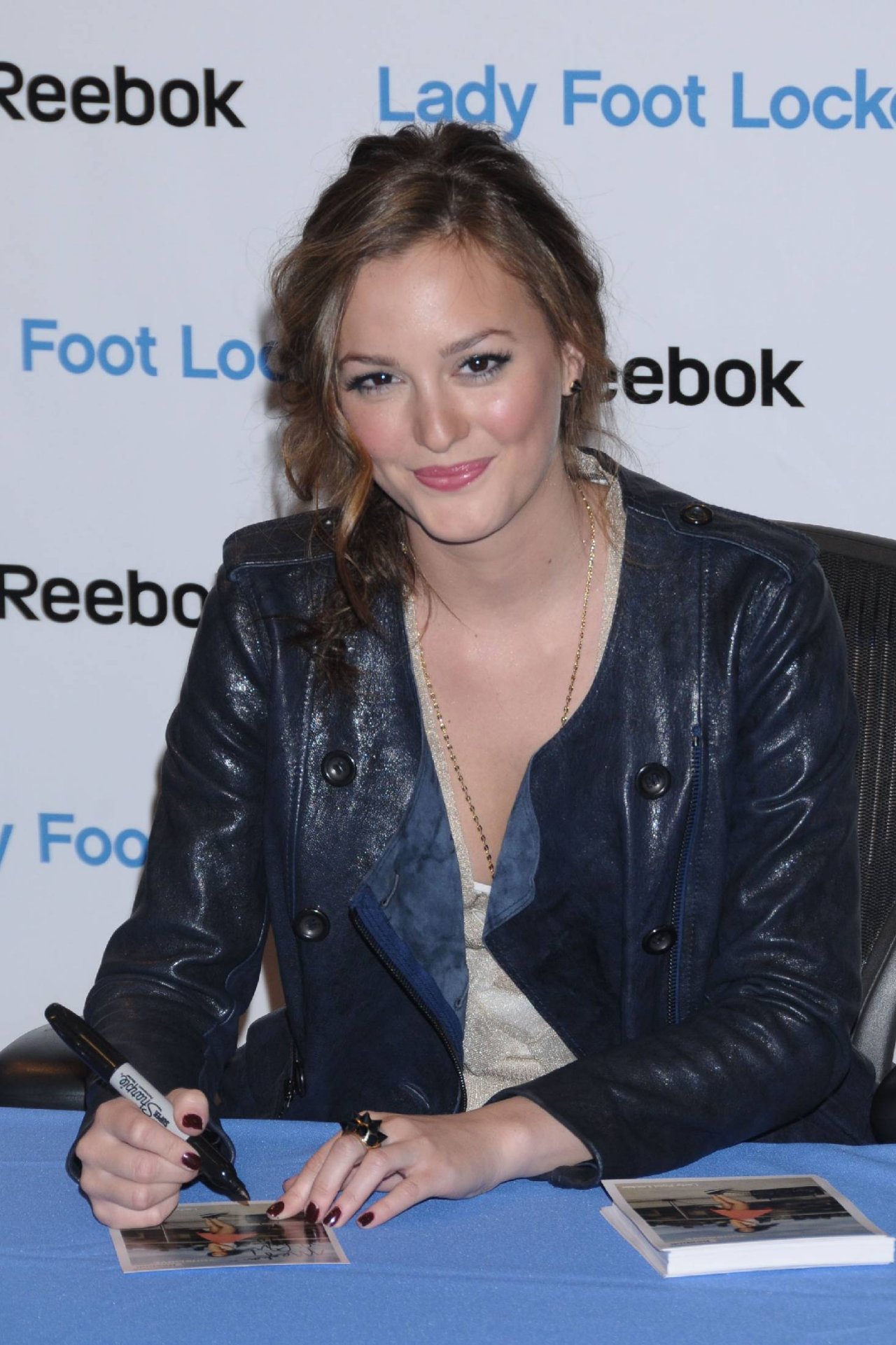 Leighton Meester leaked wallpapers