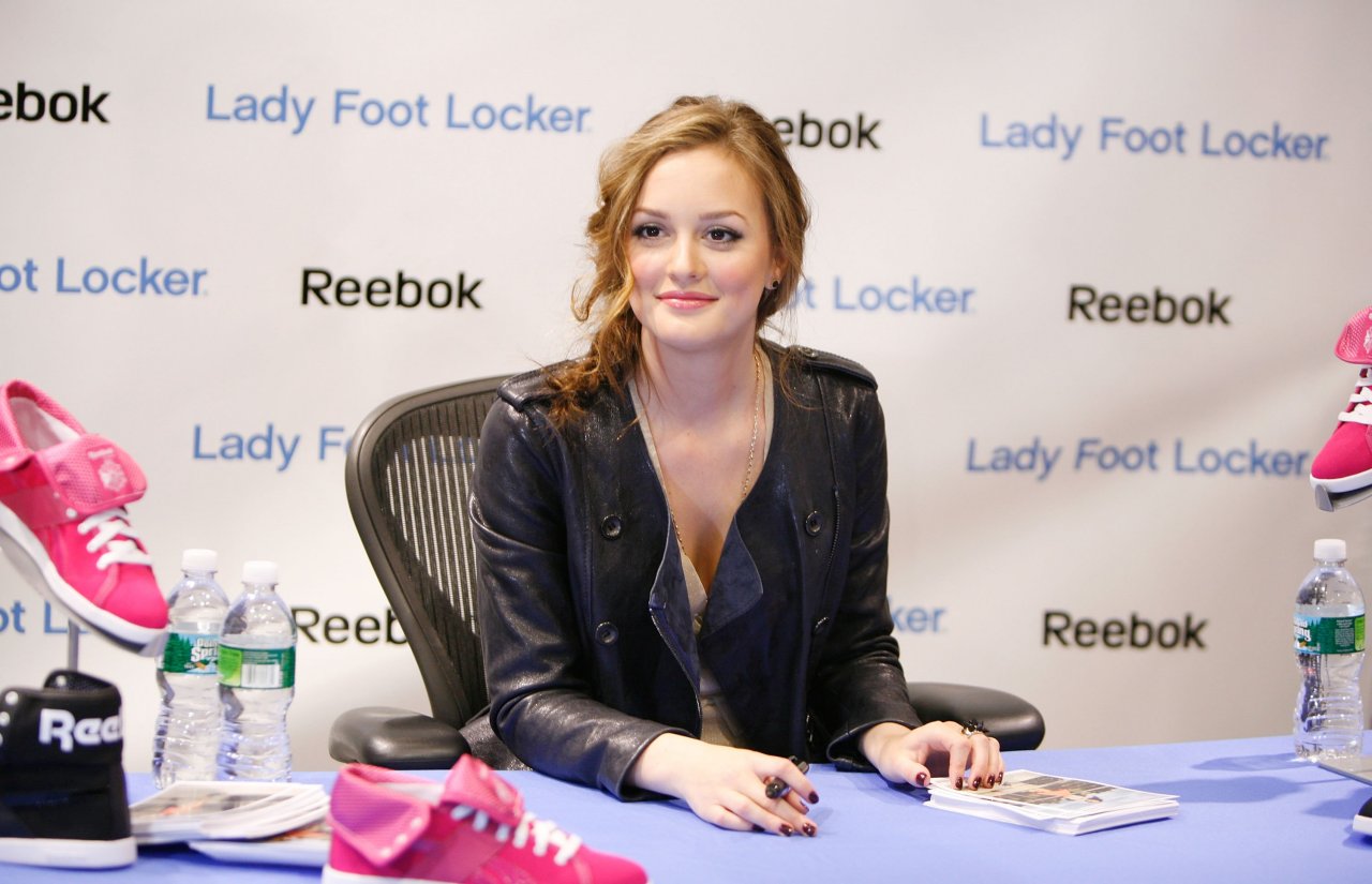 Leighton Meester leaked wallpapers