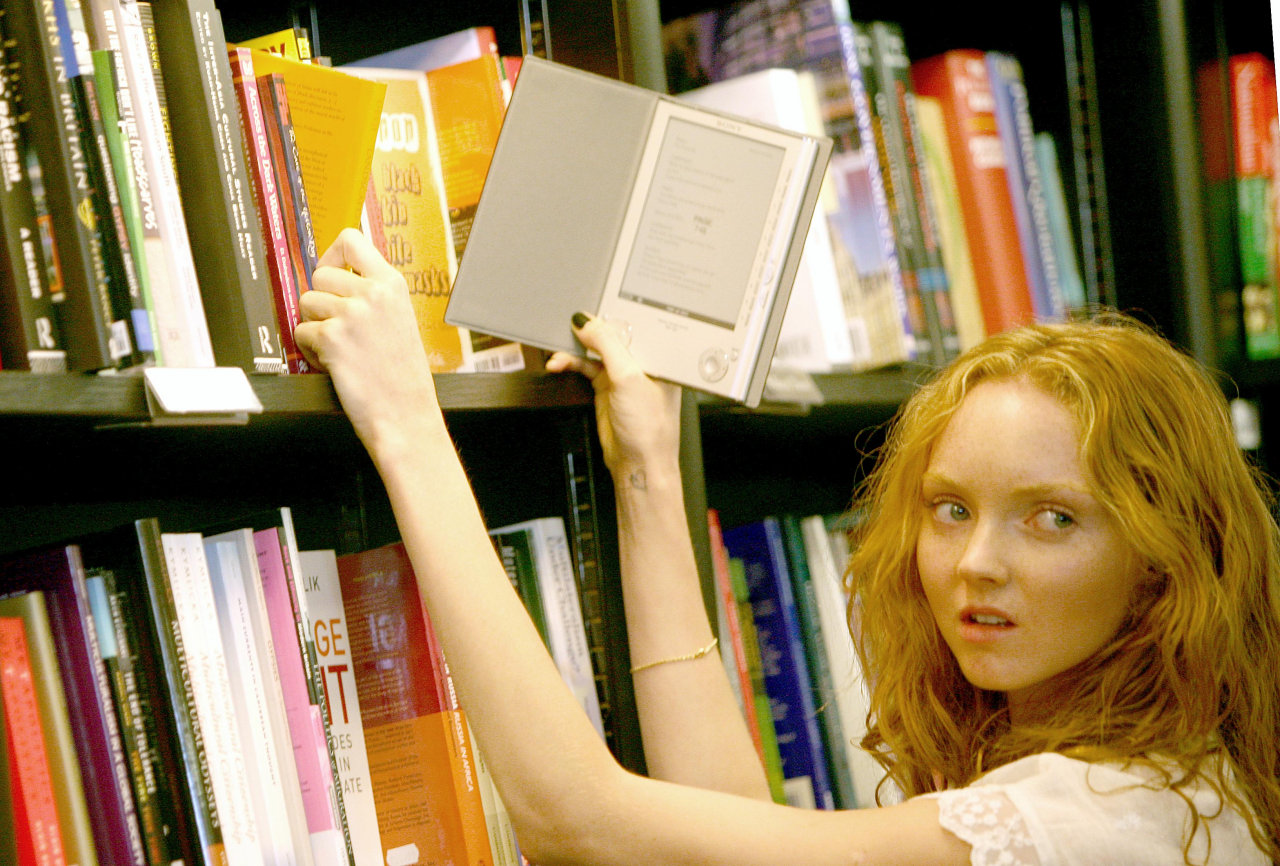 Lily Cole leaked wallpapers