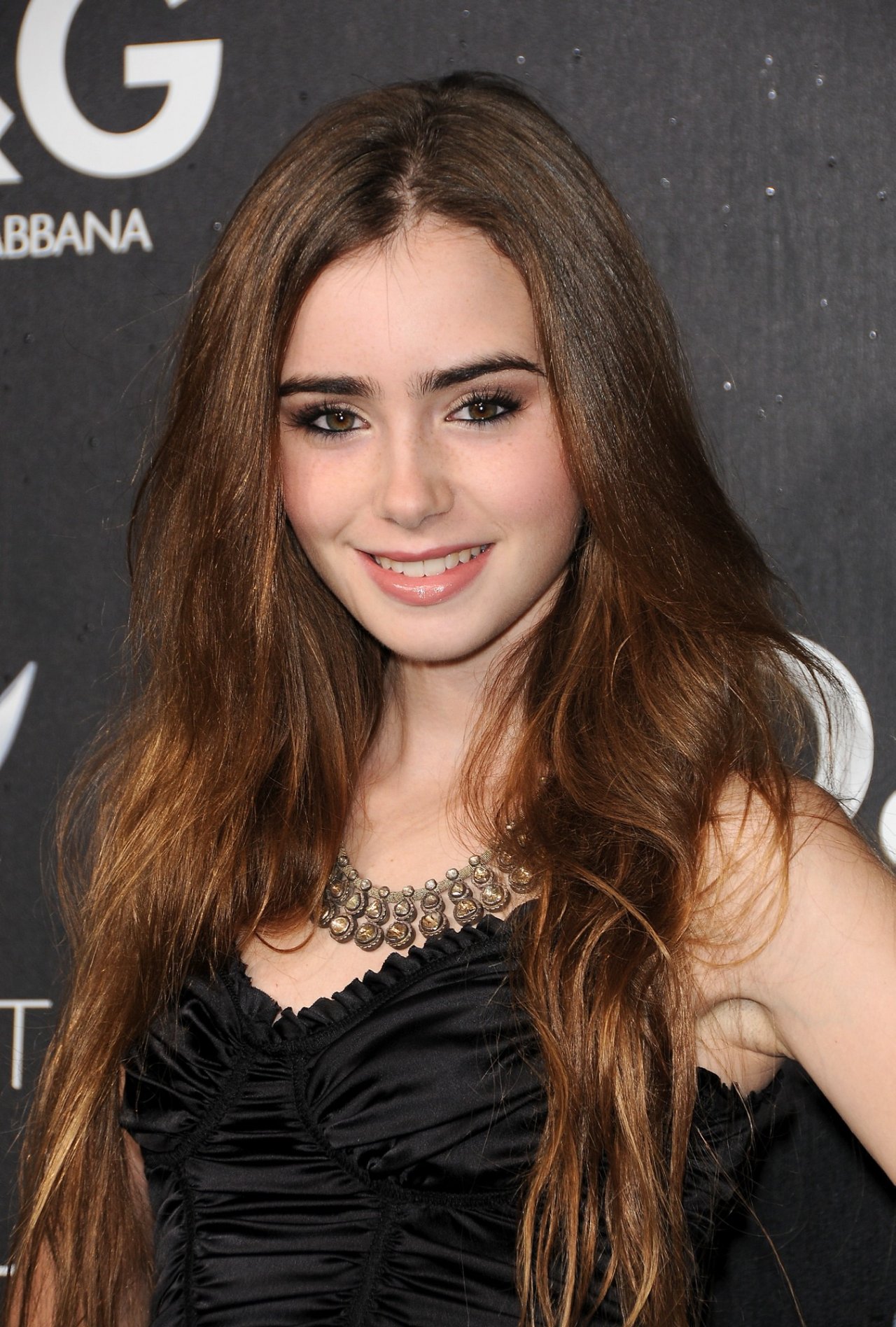 Lily Collins leaked wallpapers