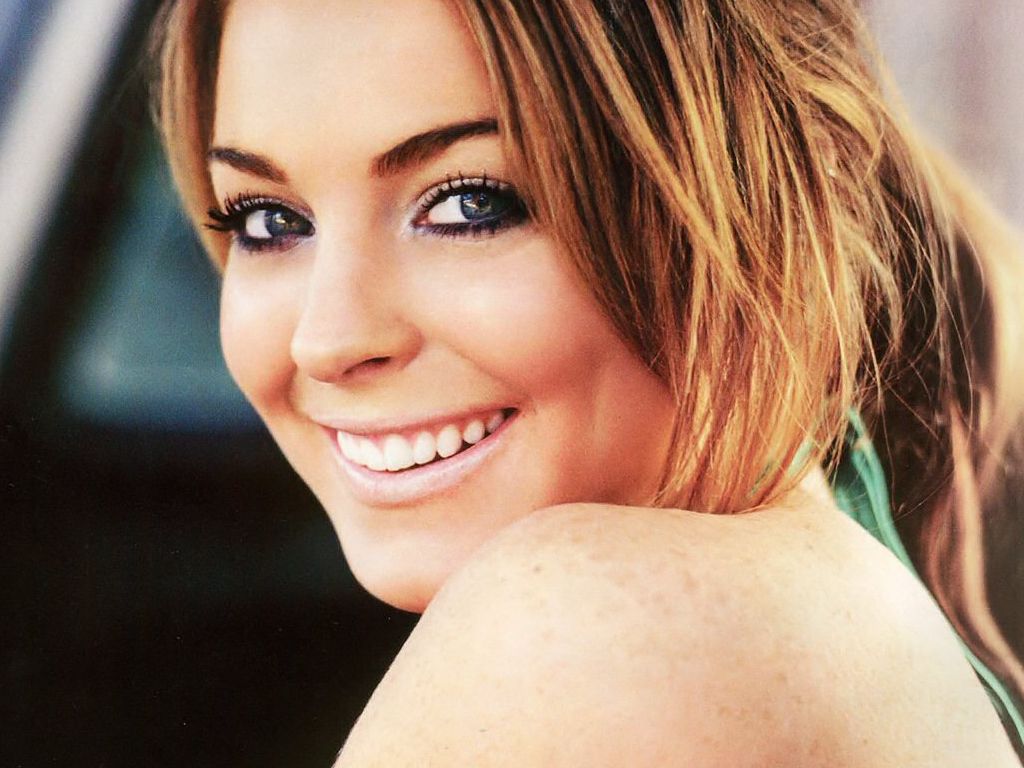 Lindsay Lohan leaked wallpapers