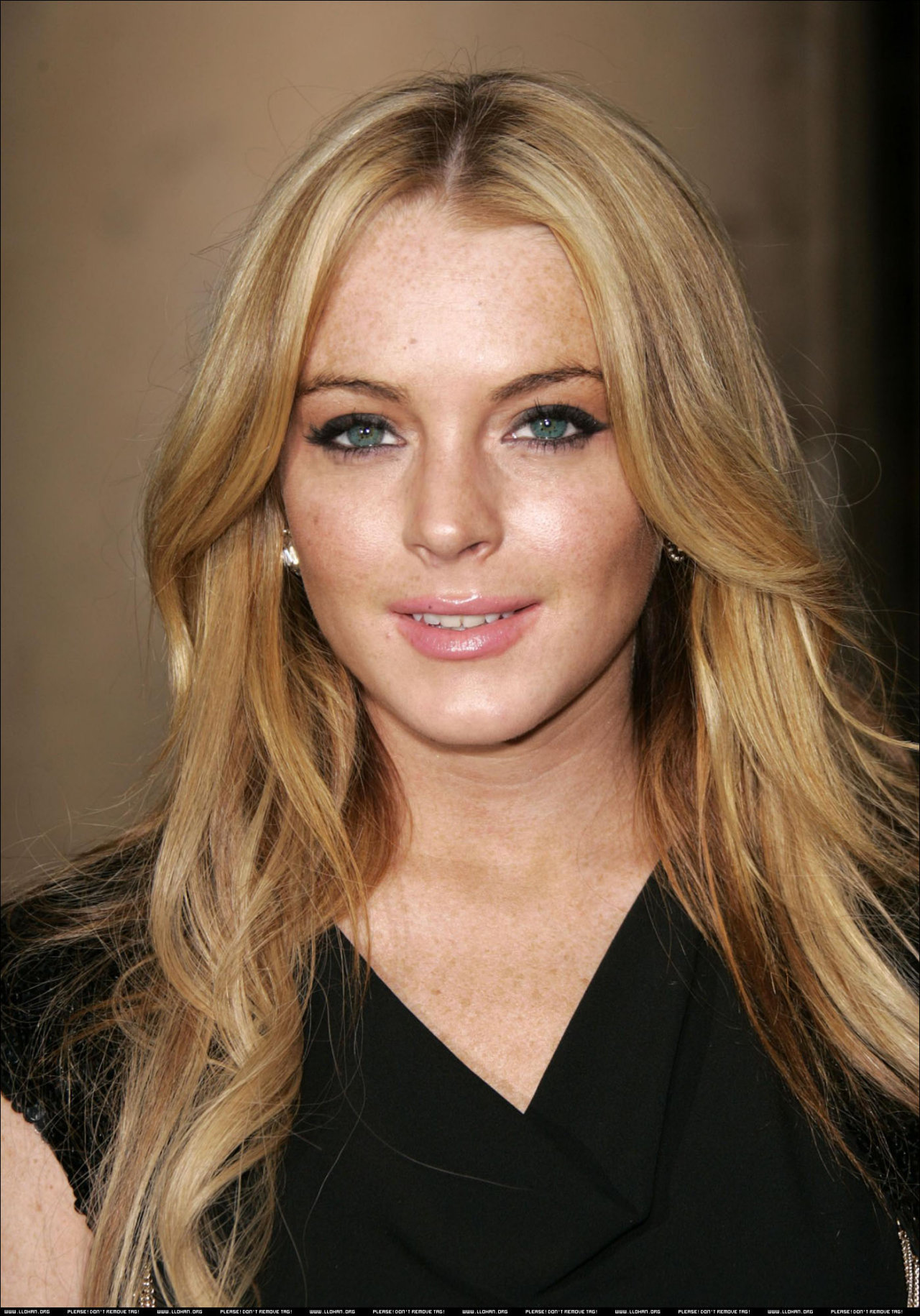 Lindsay Lohan leaked wallpapers