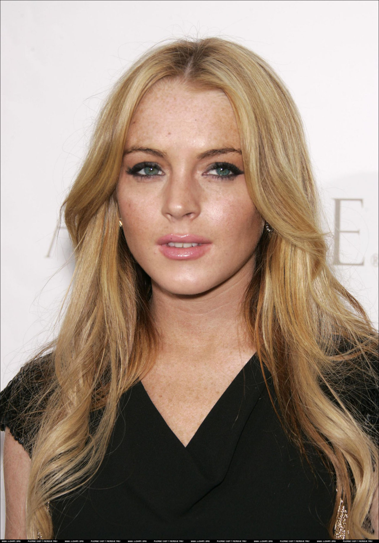 Lindsay Lohan leaked wallpapers