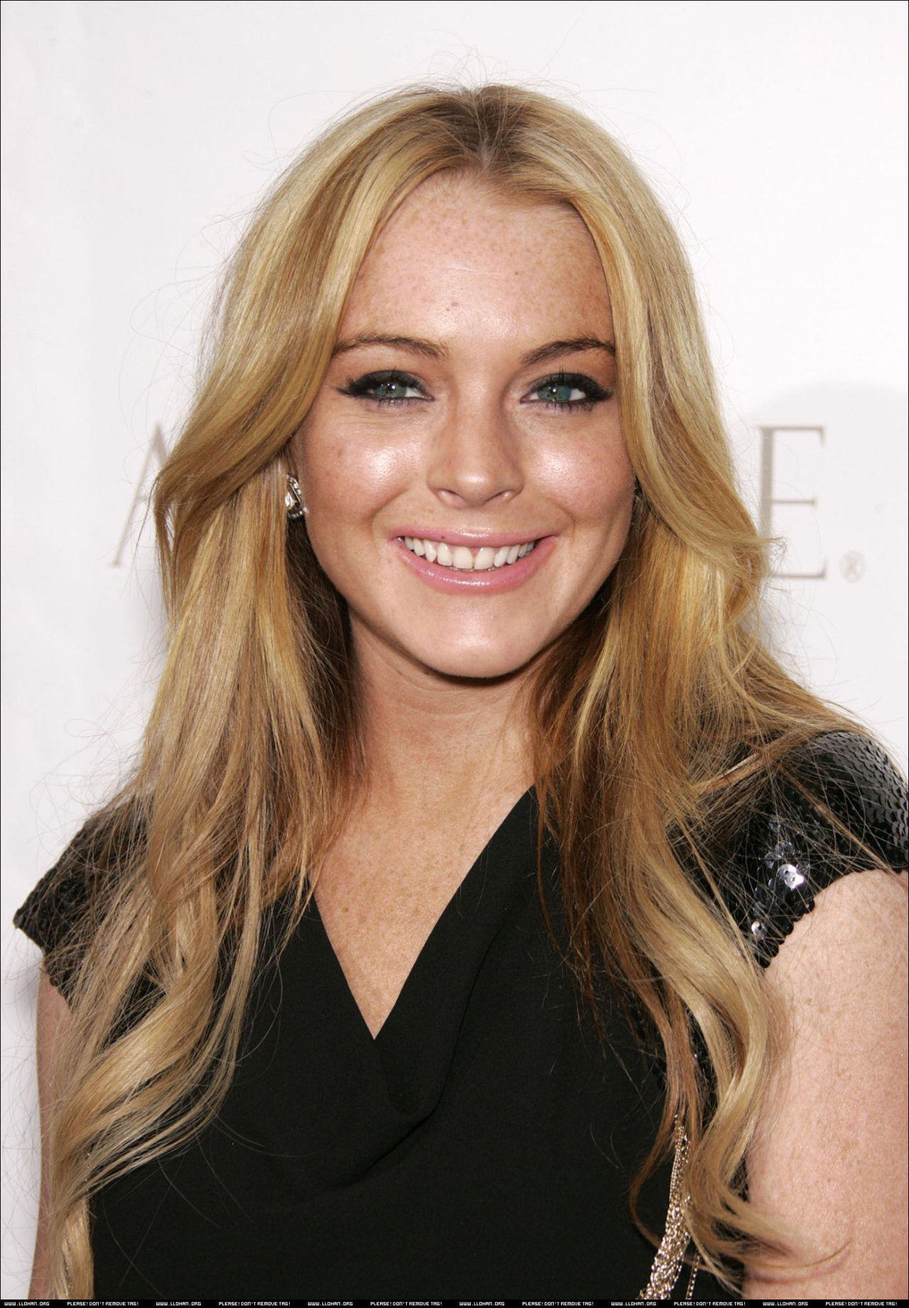 Lindsay Lohan leaked wallpapers