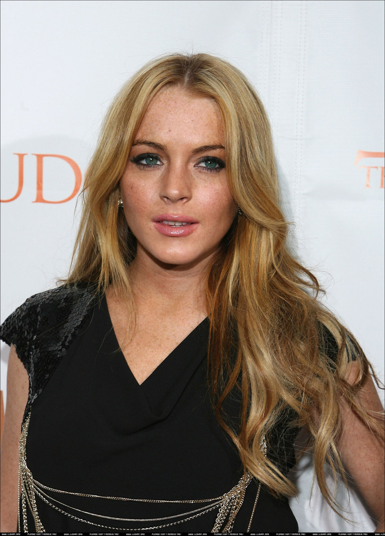 Lindsay Lohan leaked wallpapers