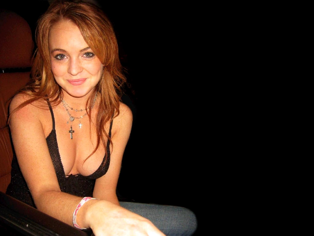 Lindsay Lohan leaked wallpapers