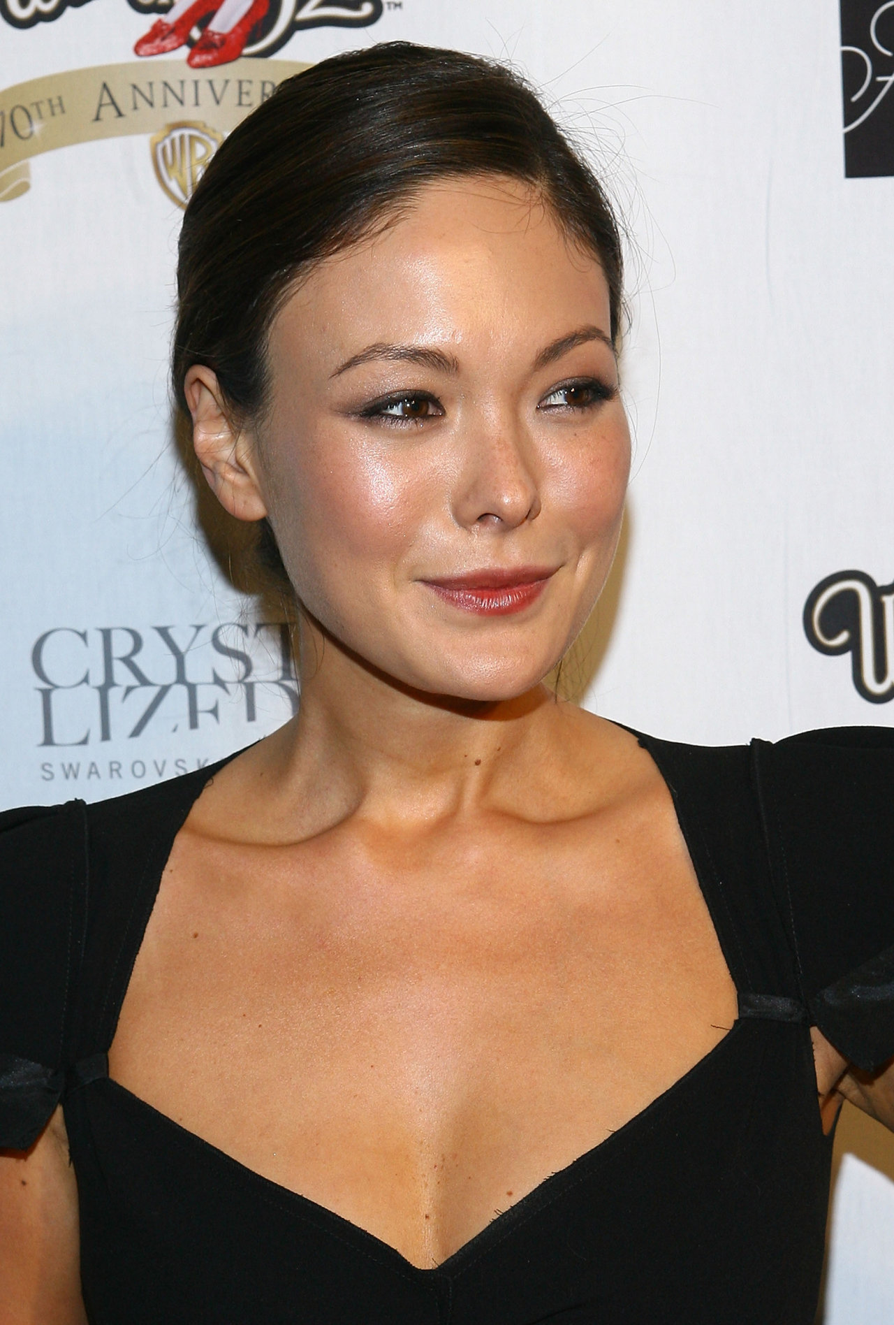 Lindsay Price leaked wallpapers