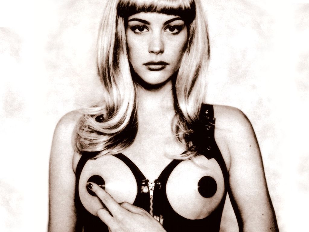 Liv Tyler leaked wallpapers