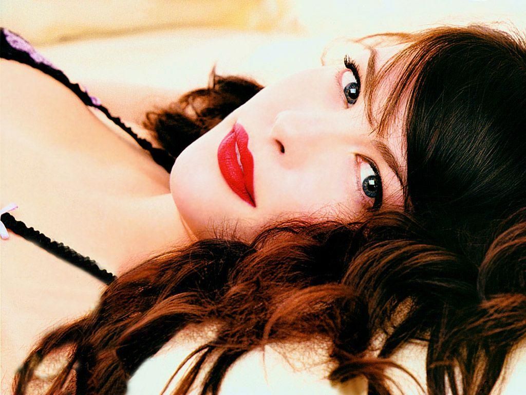 Liv Tyler leaked wallpapers