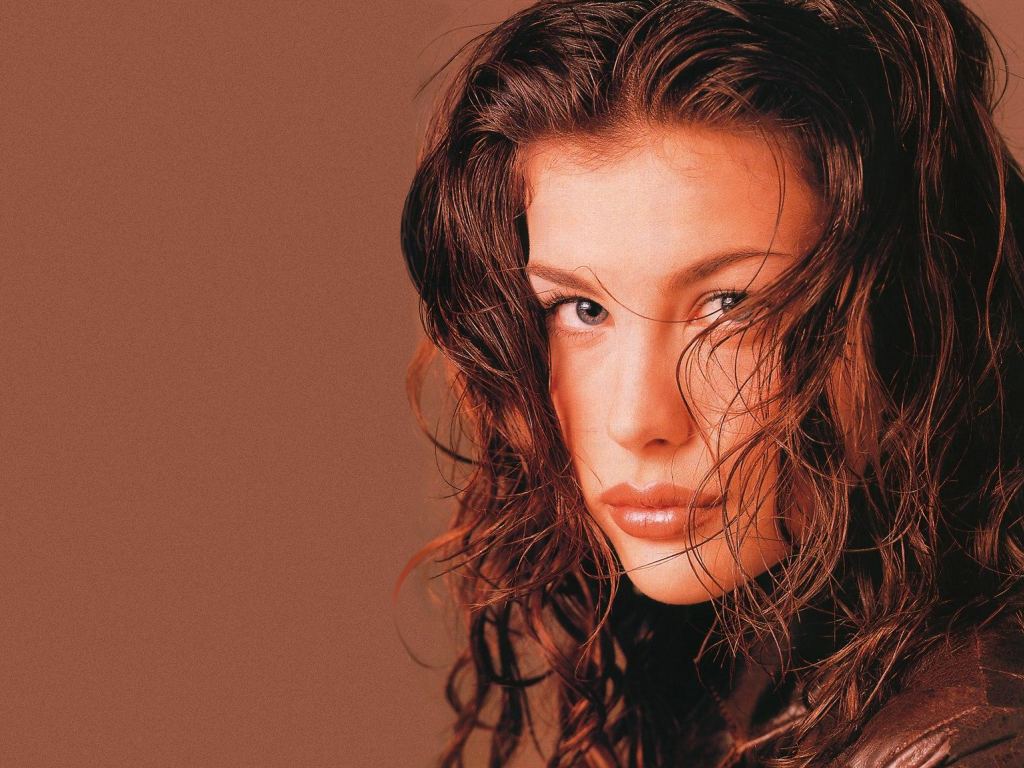 Liv Tyler leaked wallpapers