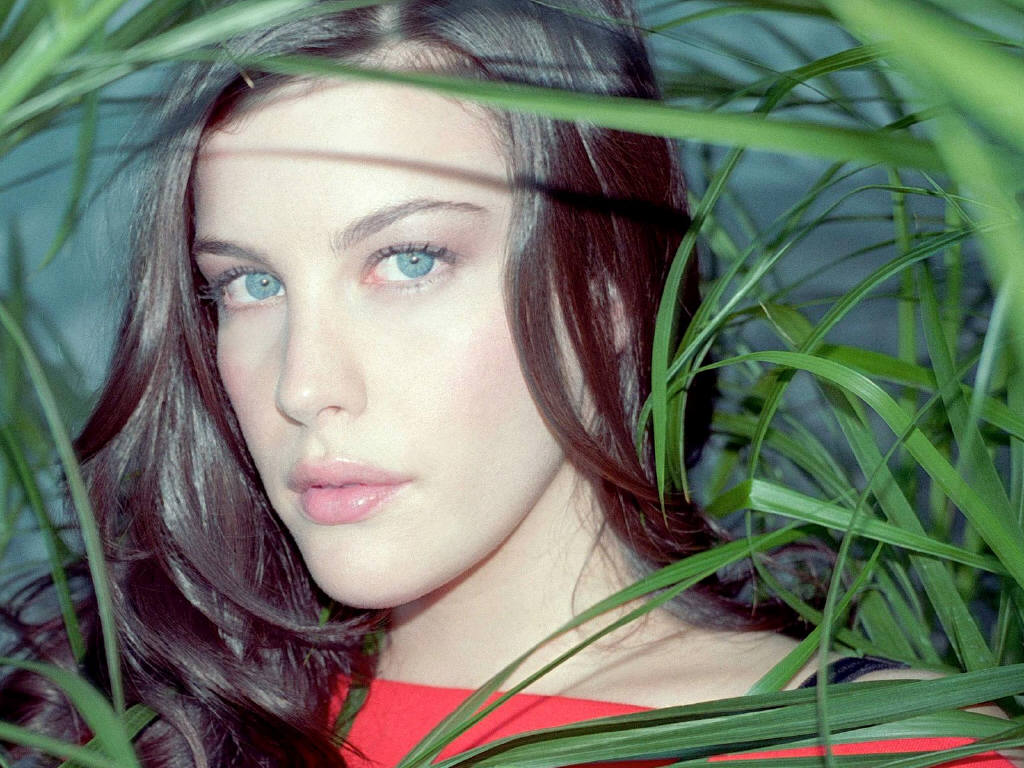 Liv Tyler leaked wallpapers