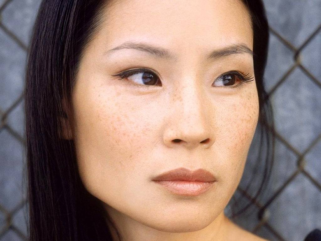 Lucy Liu leaked wallpapers