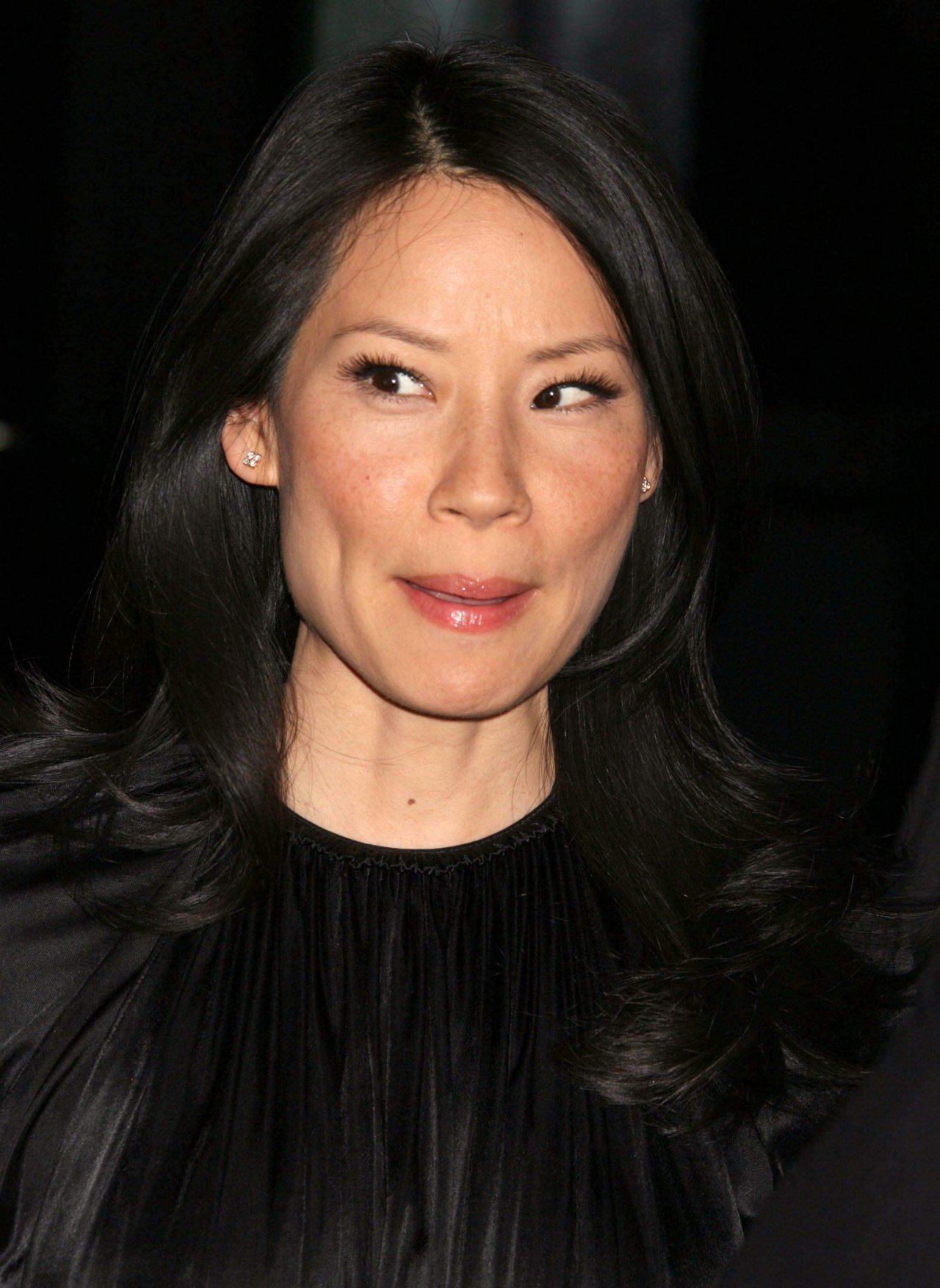 Lucy Liu leaked wallpapers