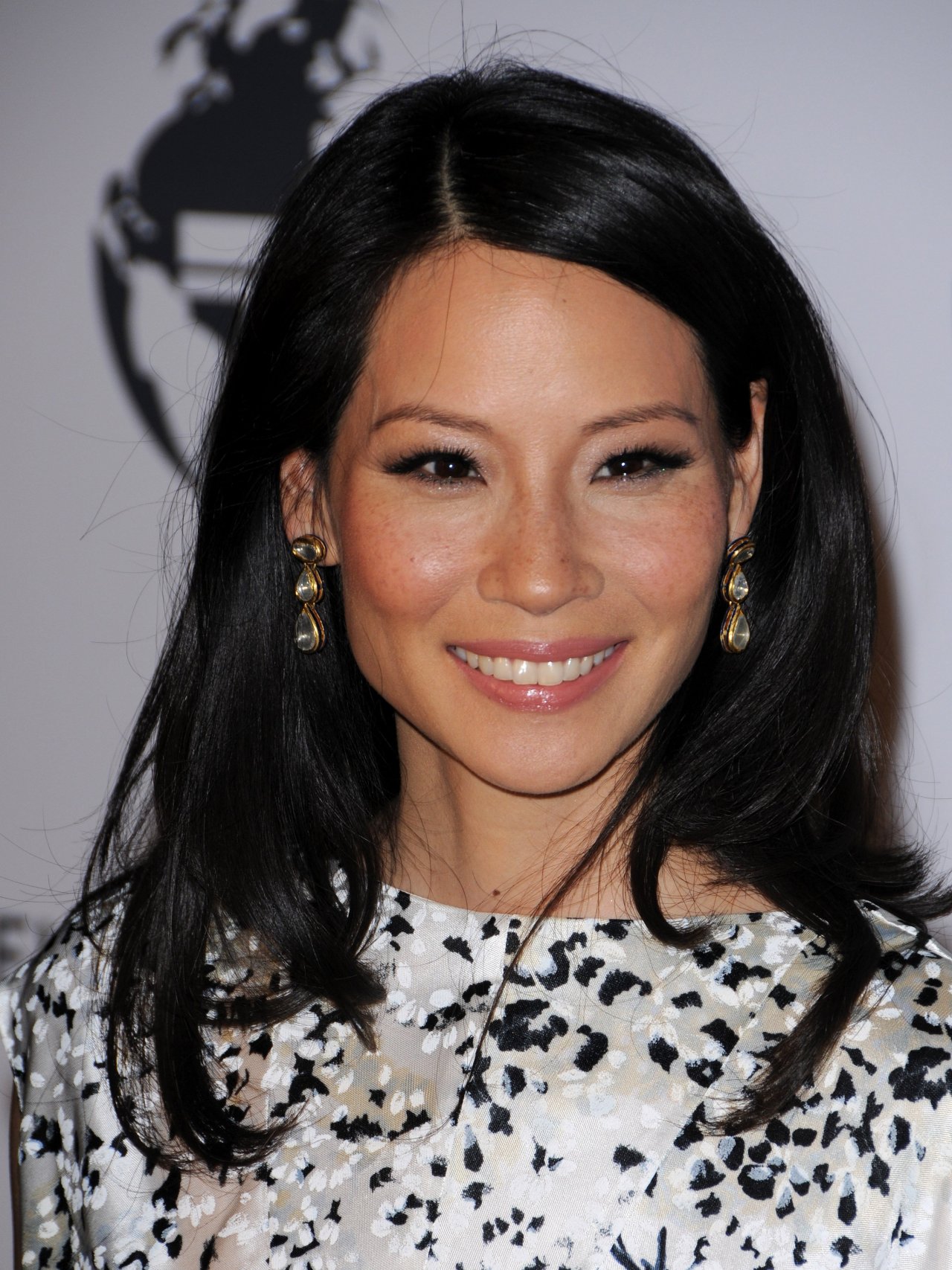 Lucy Liu leaked wallpapers