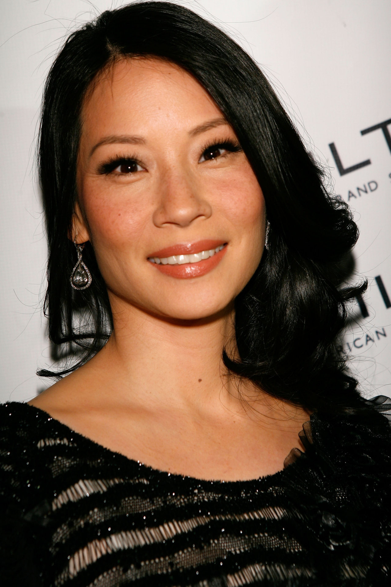 Lucy Liu leaked wallpapers