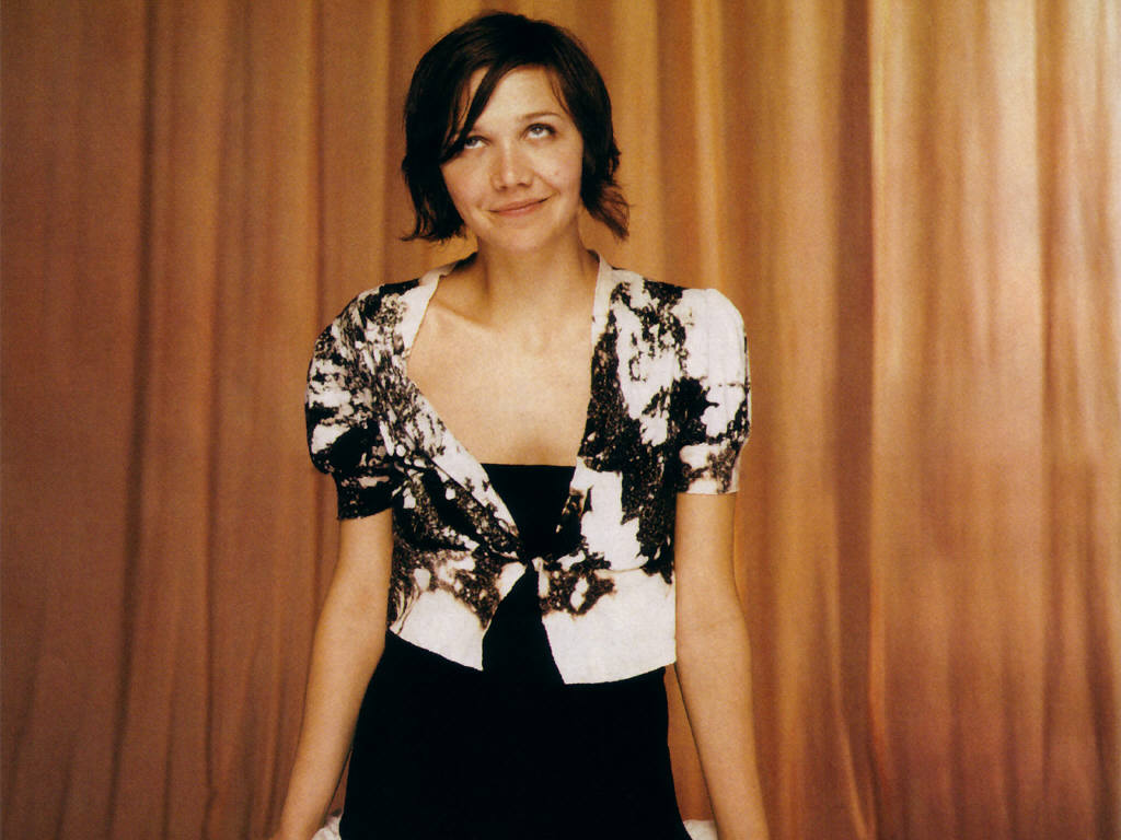 Maggie Gyllenhaal leaked wallpapers