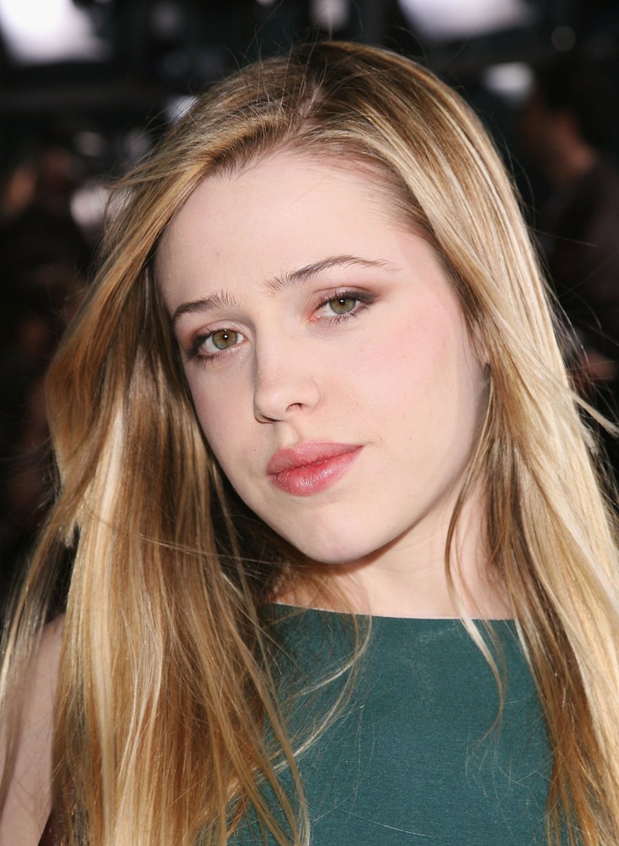 Majandra Delfino leaked wallpapers