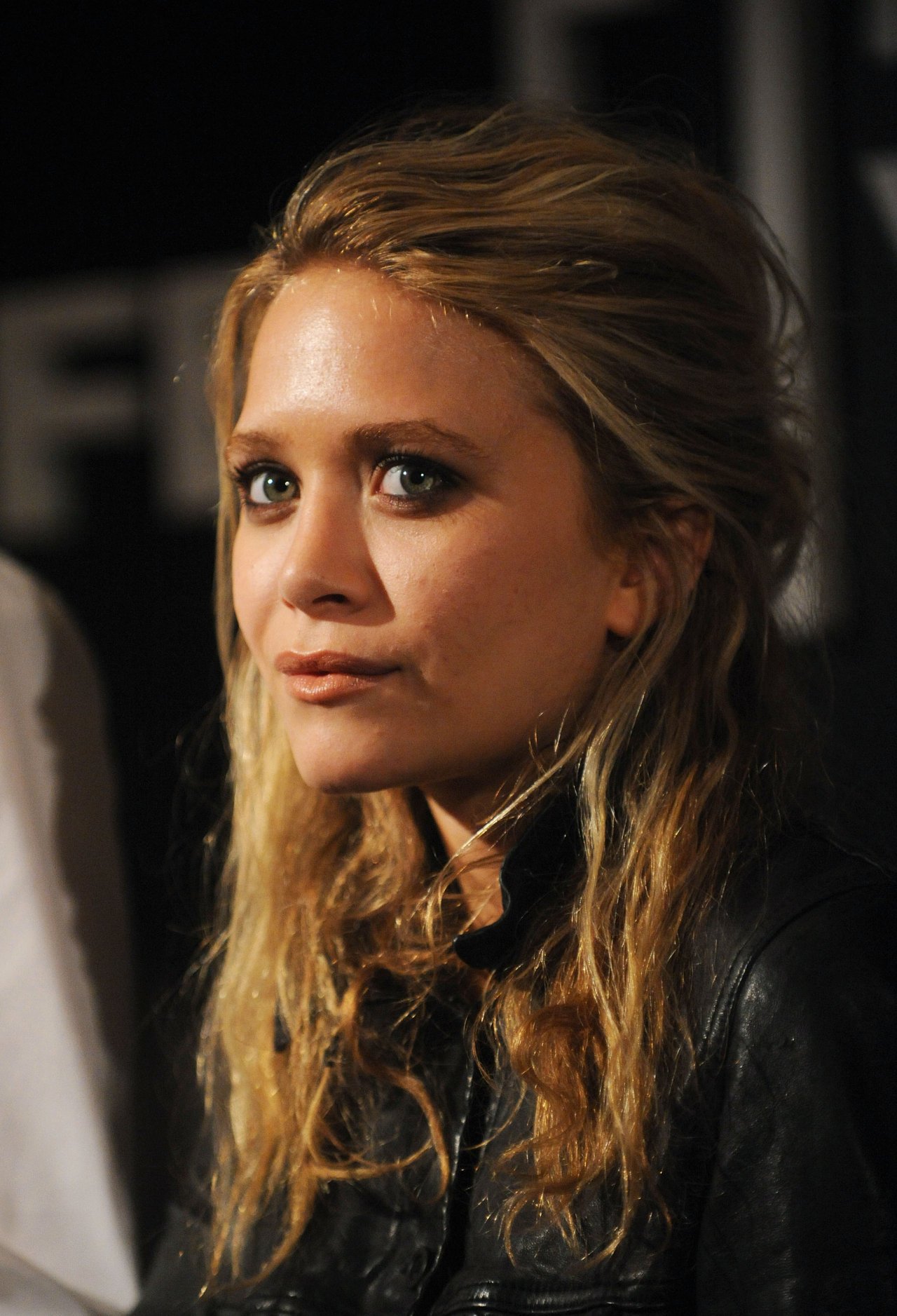 Mary-Kate Olsen leaked wallpapers