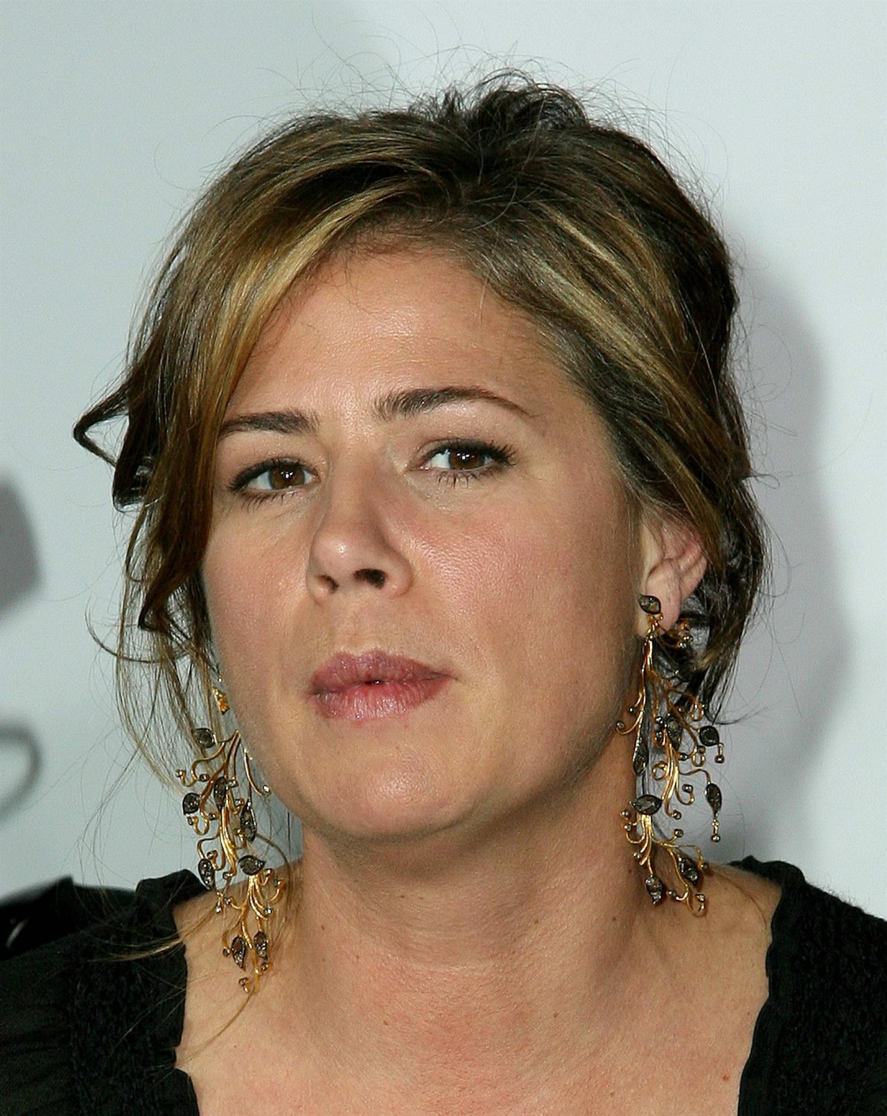 Maura Tierney leaked wallpapers