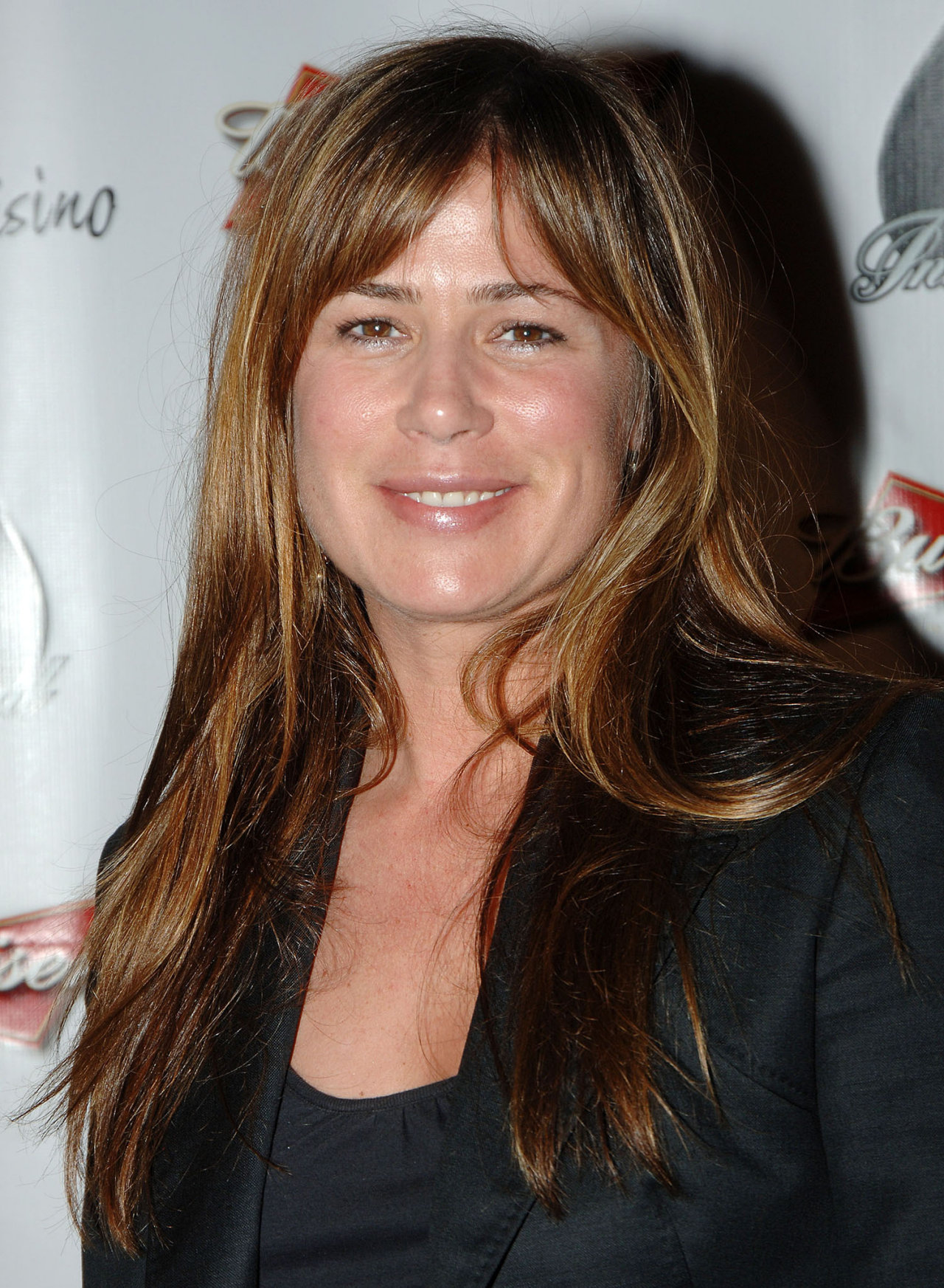 Maura Tierney leaked wallpapers