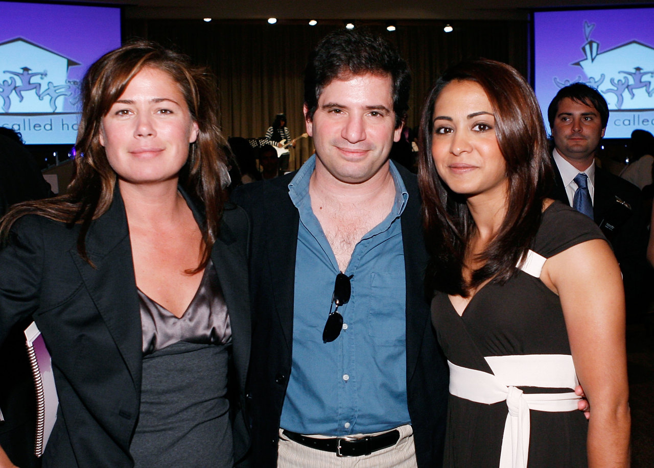 Maura Tierney leaked wallpapers