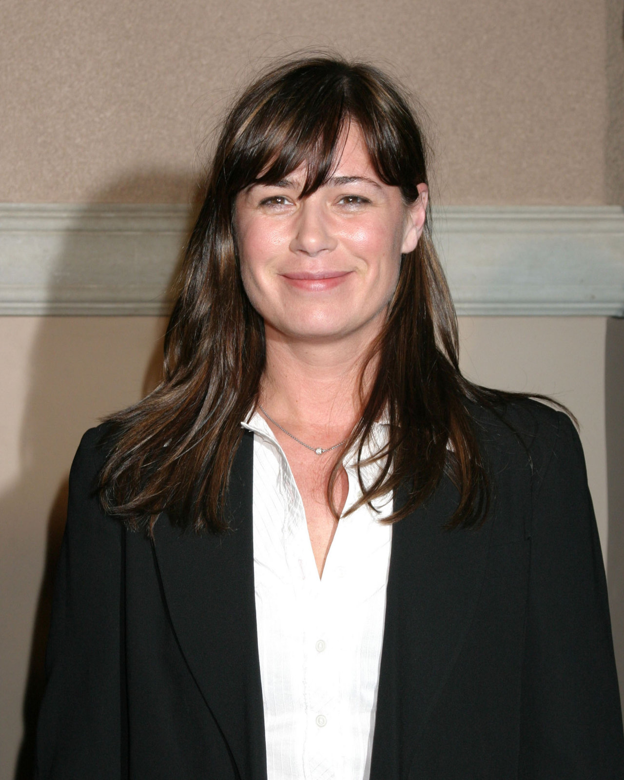 Maura Tierney leaked wallpapers