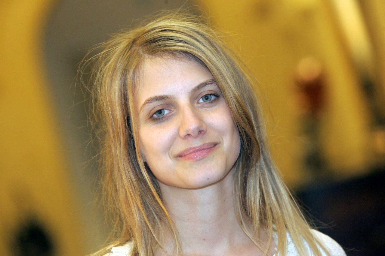 Melanie Laurent leaked wallpapers