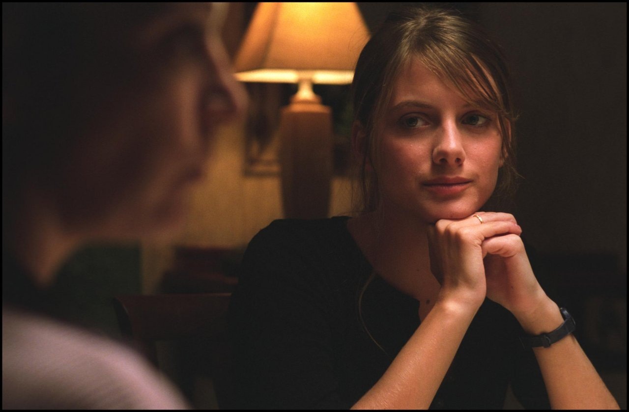 Melanie Laurent leaked wallpapers