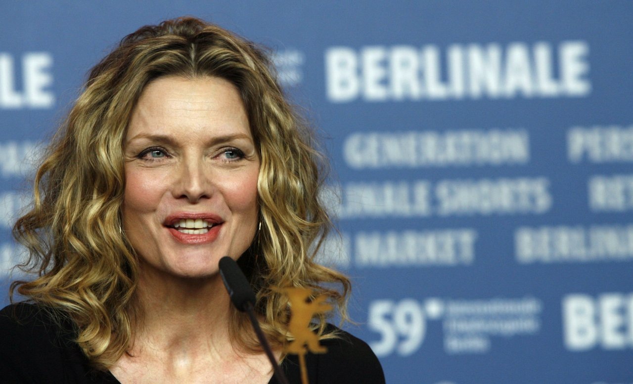 Michelle Pfeiffer leaked wallpapers